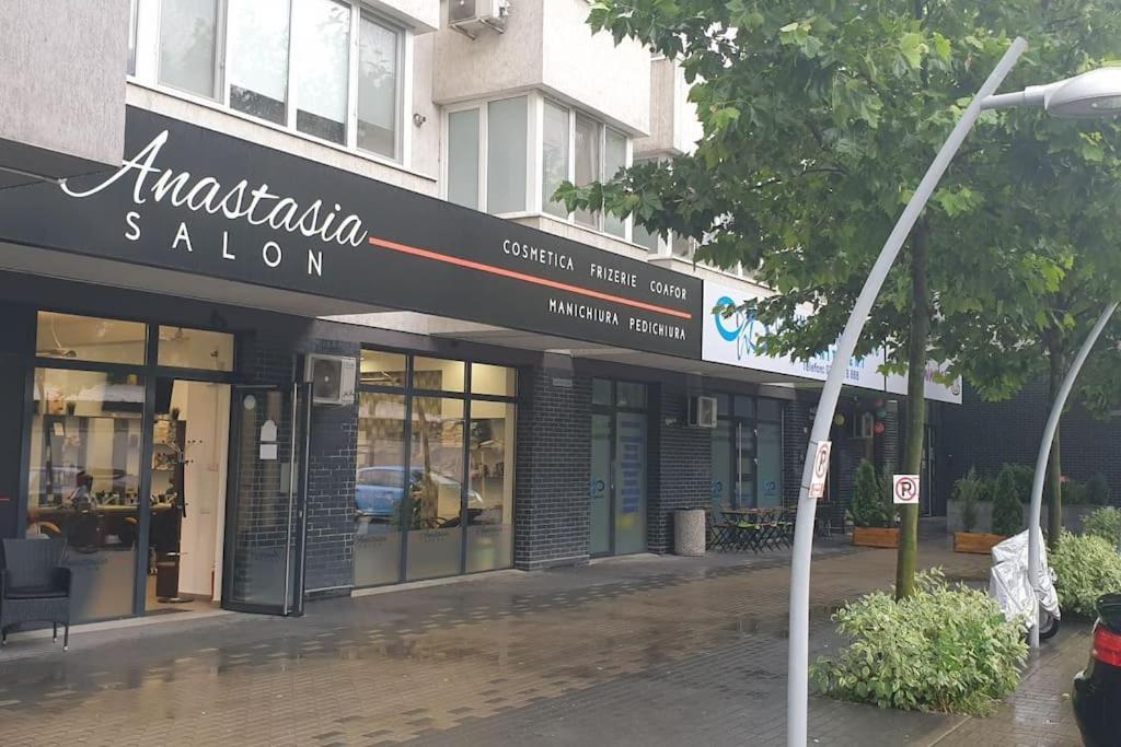 Studio Modern. Bucarest Esterno foto