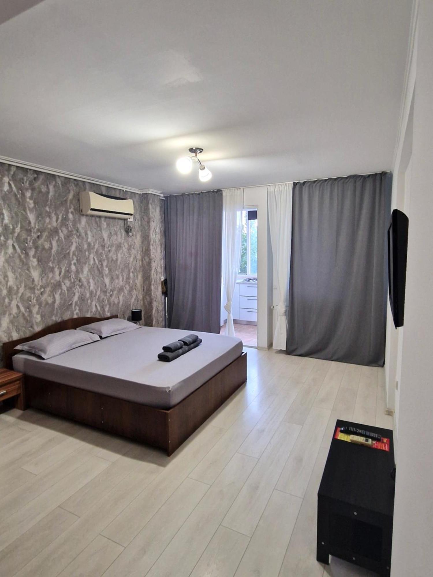 Studio Modern. Bucarest Esterno foto